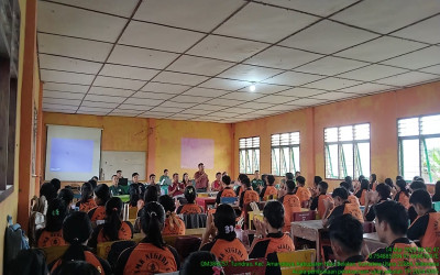 Acara Pembukaan Pelaksanaan Ujian Sekolah T.P 2024/2025 oleh Kepala Sekolah, beserta Bapak/Ibu Guru serta siswa/i kelas XII SMK Negeri 1 Amandraya pada Hari Jumat, 14 Maret 2025